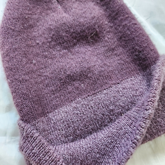 Carhartt Women's Toque Hat - Picture 4 of 4